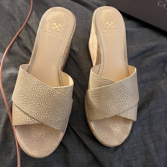 Vince Camuto wedge sandals size 8 1/2 - Picture 3 of 7